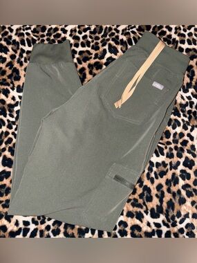 FIGS Women’s Moss Small HW Zamora Jogger PO# 6659